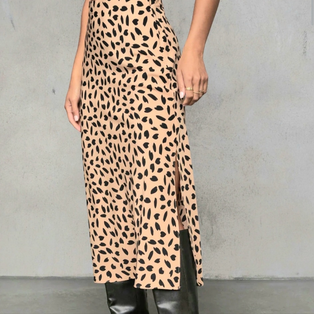 Vici Collection Emiliana Printed Midi Skirt, Ligh Weight. L - Picture 3 of 15